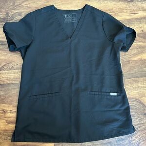 Figs Casma 3 pocket scrub top